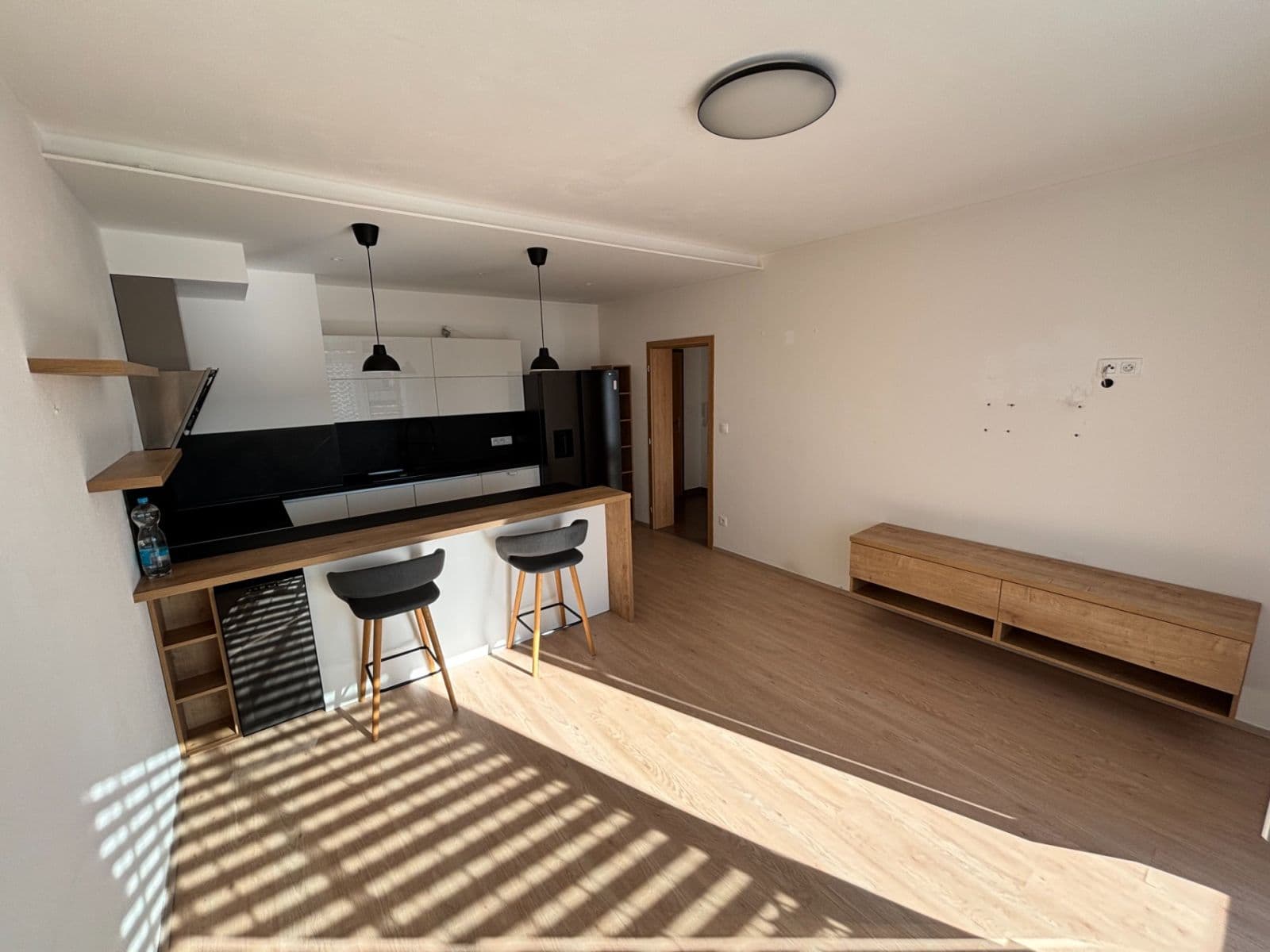Pronájem bytu 2+kk 48 m², Pšeničná, Hostivice, Středočeský kraj Pronájem bytu 2+kk 48 m², Pšeničná, Hostivice, Středočeský kraj