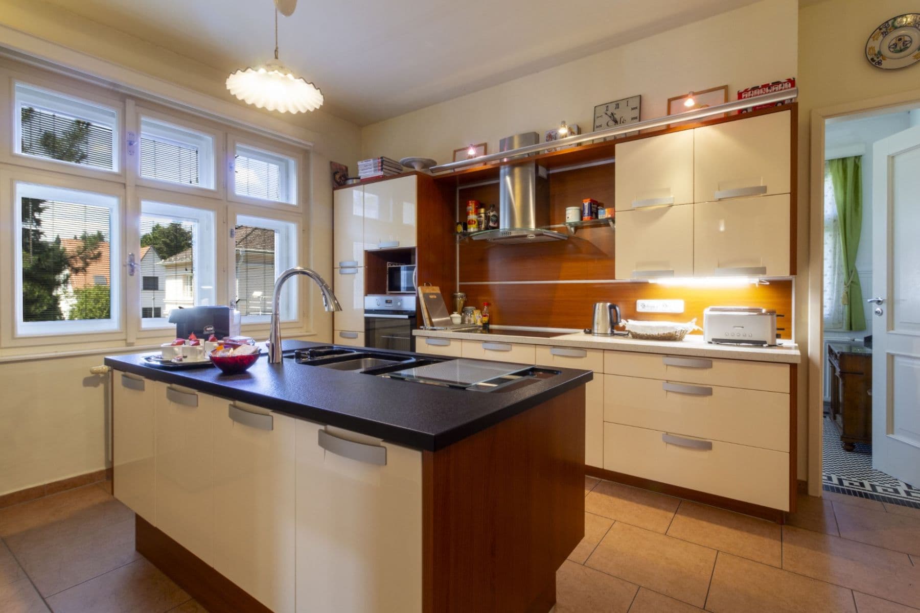 Pronájem bytu 3+1 123 m², Šůrova, Praha, Praha Pronájem bytu 3+1 123 m², Šůrova, Praha, Praha