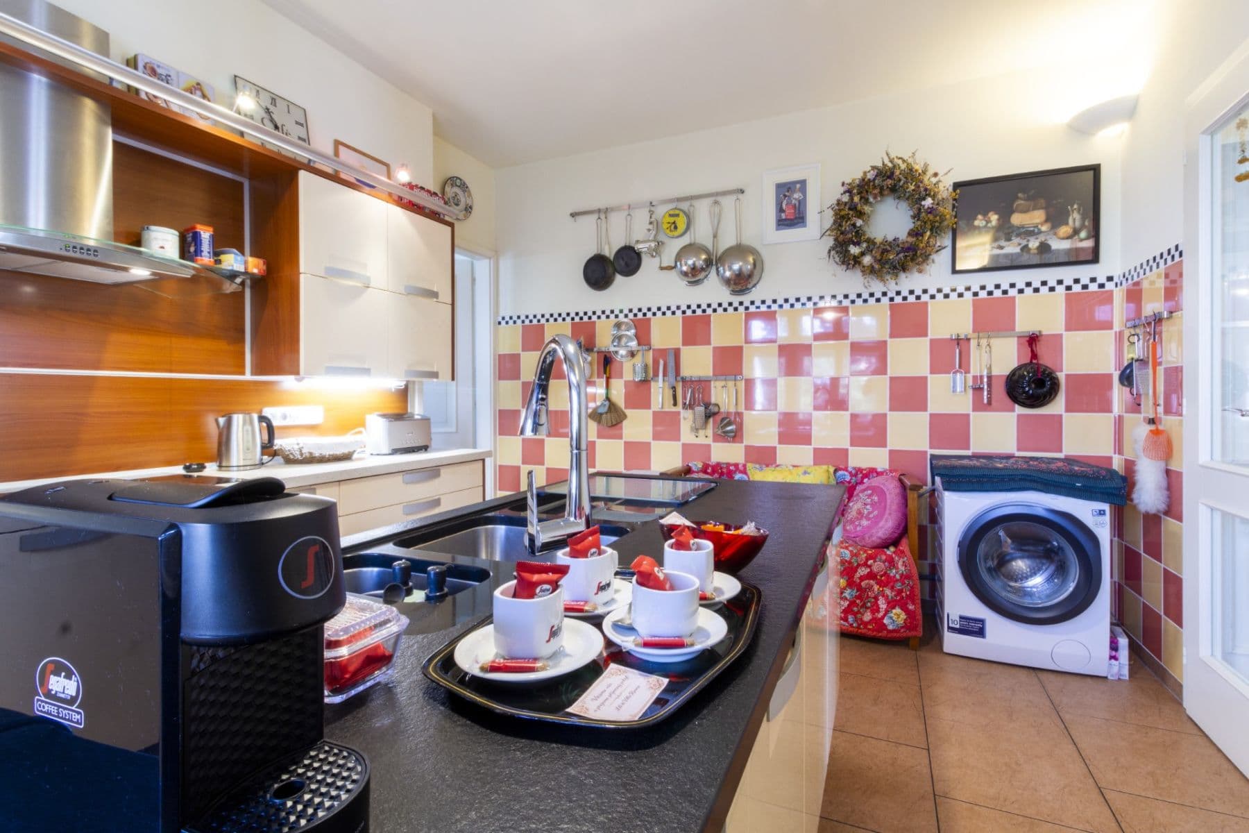 Pronájem bytu 3+1 123 m², Šůrova, Praha, Praha Pronájem bytu 3+1 123 m², Šůrova, Praha, Praha
