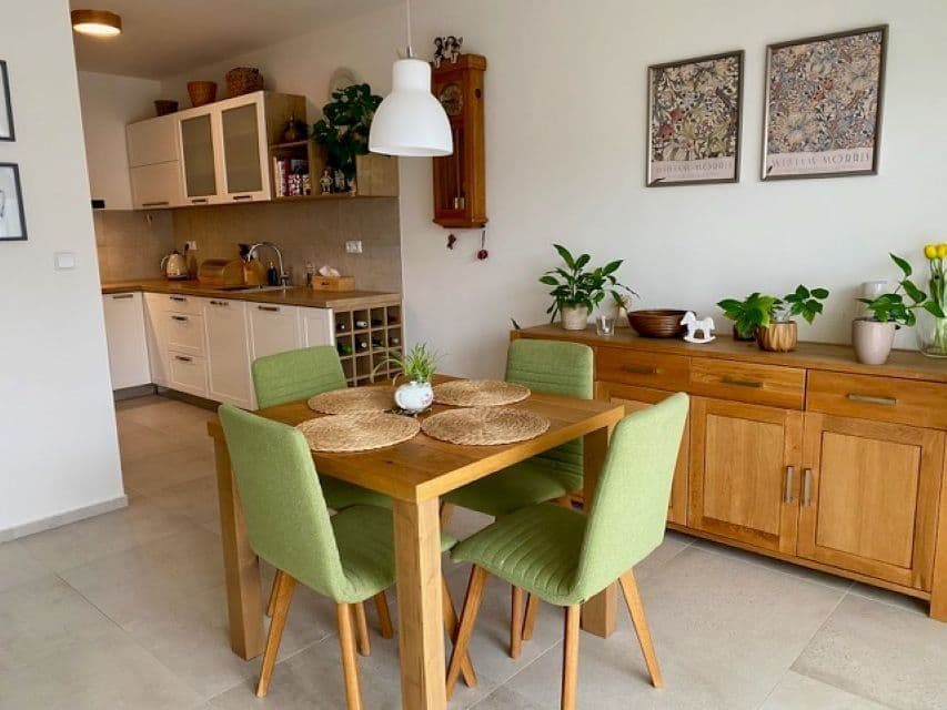 Pronájem domu 108 m², pozemek 79 m², Na Kopci, Mukařov, Středočeský kraj Pronájem domu 108 m², pozemek 79 m², Na Kopci, Mukařov, Středočeský kraj