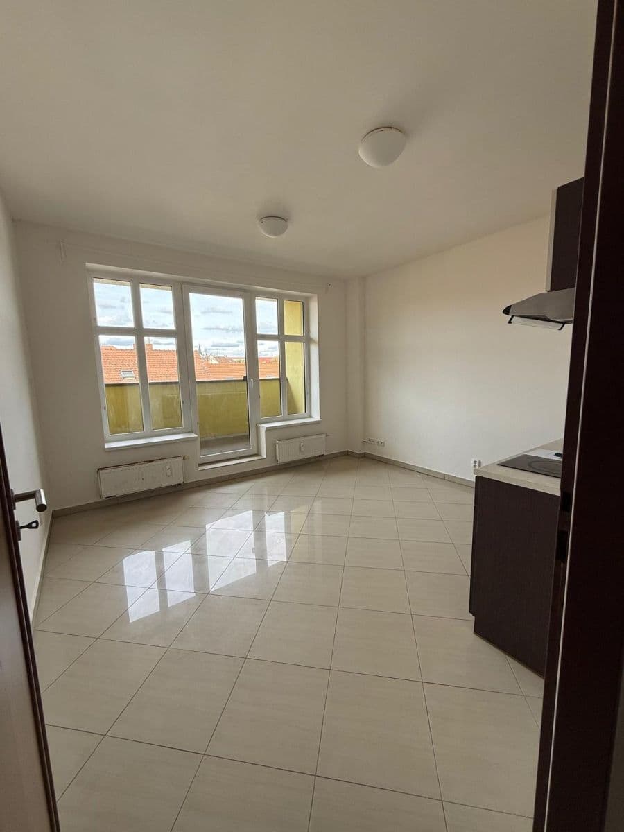 Pronájem bytu 1+kk 26 m², Svitavská, Brno, Jihomoravský kraj Pronájem bytu 1+kk 26 m², Svitavská, Brno, Jihomoravský kraj