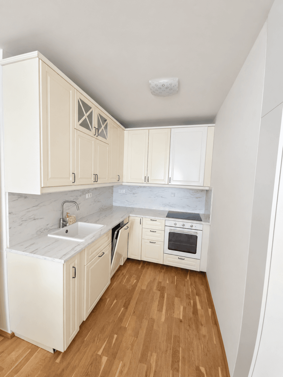 Prodej bytu 2+1 50 m², Ota Holúska, Záhorská Bystrica, Bratislavský kraj Prodej bytu 2+1 50 m², Ota Holúska, Záhorská Bystrica, Bratislavský kraj