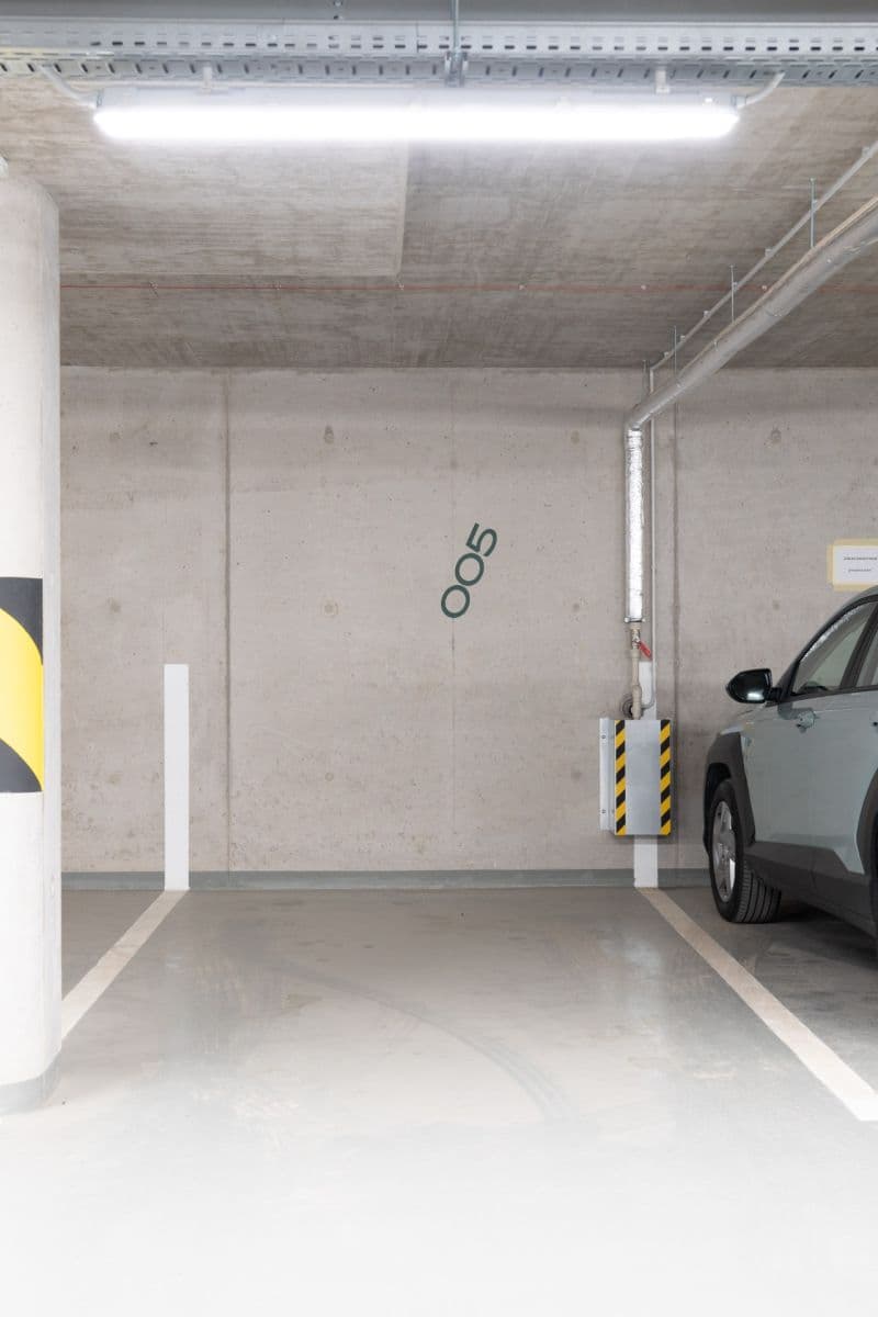 Pronájem bytu 1+kk 37 m², U Komína, Praha, Praha Pronájem bytu 1+kk 37 m², U Komína, Praha, Praha