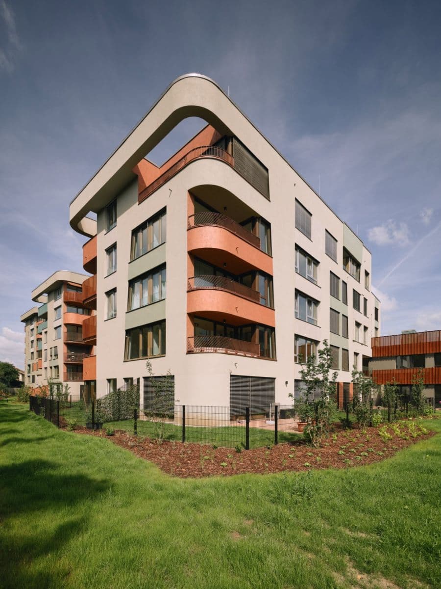 Pronájem bytu 1+kk 37 m², U Komína, Praha, Praha Pronájem bytu 1+kk 37 m², U Komína, Praha, Praha