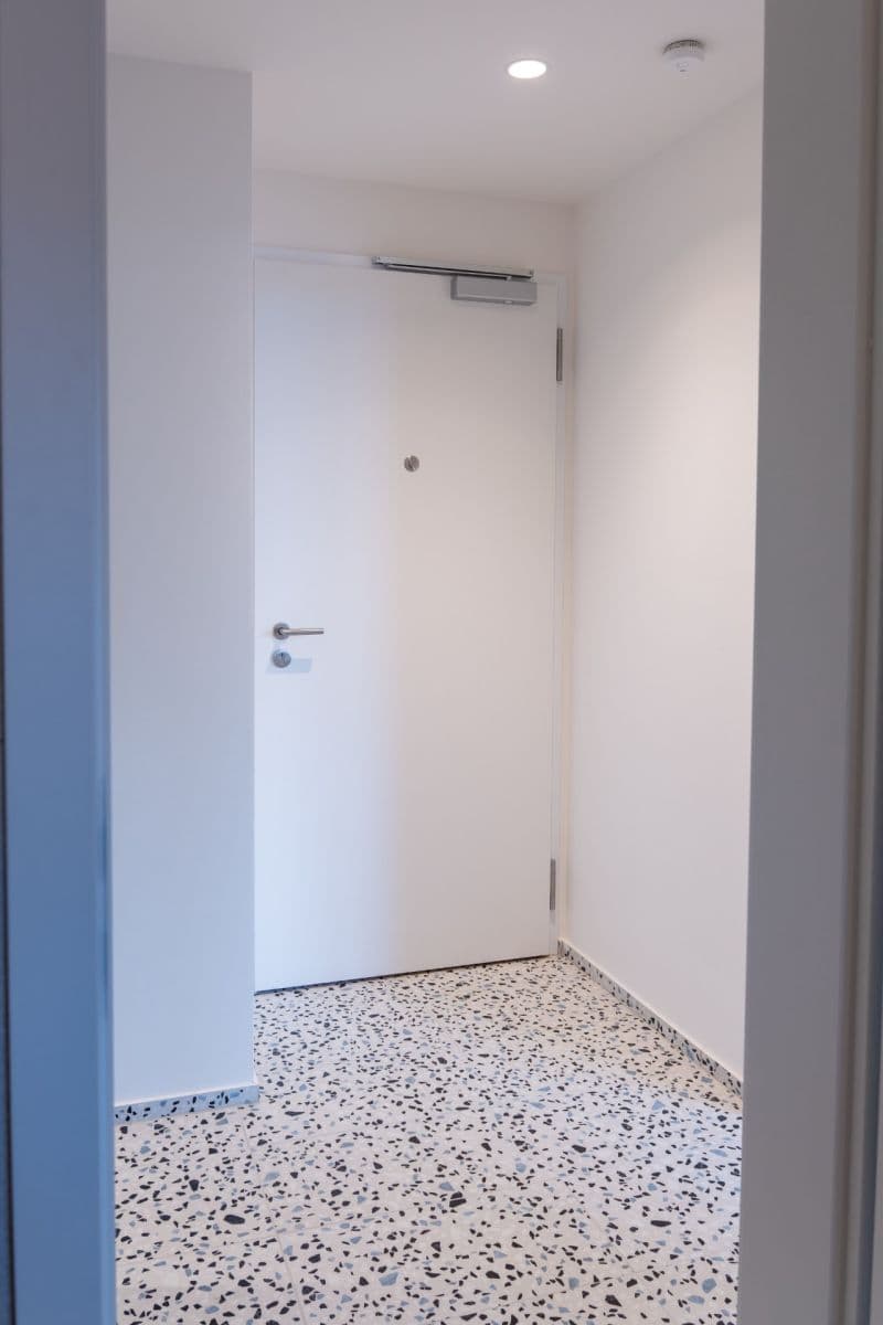Pronájem bytu 1+kk 37 m², U Komína, Praha, Praha Pronájem bytu 1+kk 37 m², U Komína, Praha, Praha