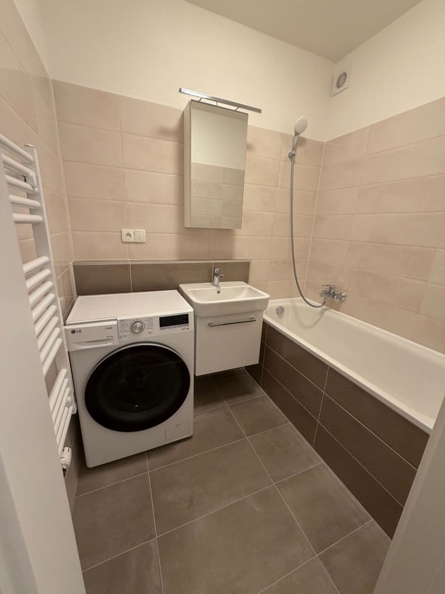 Pronájem bytu 2+kk 39 m², Vestecká, Nehvizdy, Středočeský kraj Pronájem bytu 2+kk 39 m², Vestecká, Nehvizdy, Středočeský kraj