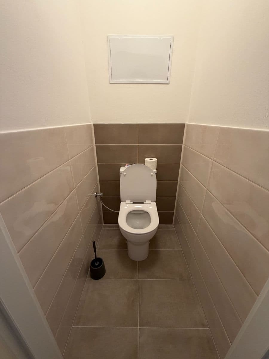Pronájem bytu 2+kk 39 m², Vestecká, Nehvizdy, Středočeský kraj Pronájem bytu 2+kk 39 m², Vestecká, Nehvizdy, Středočeský kraj