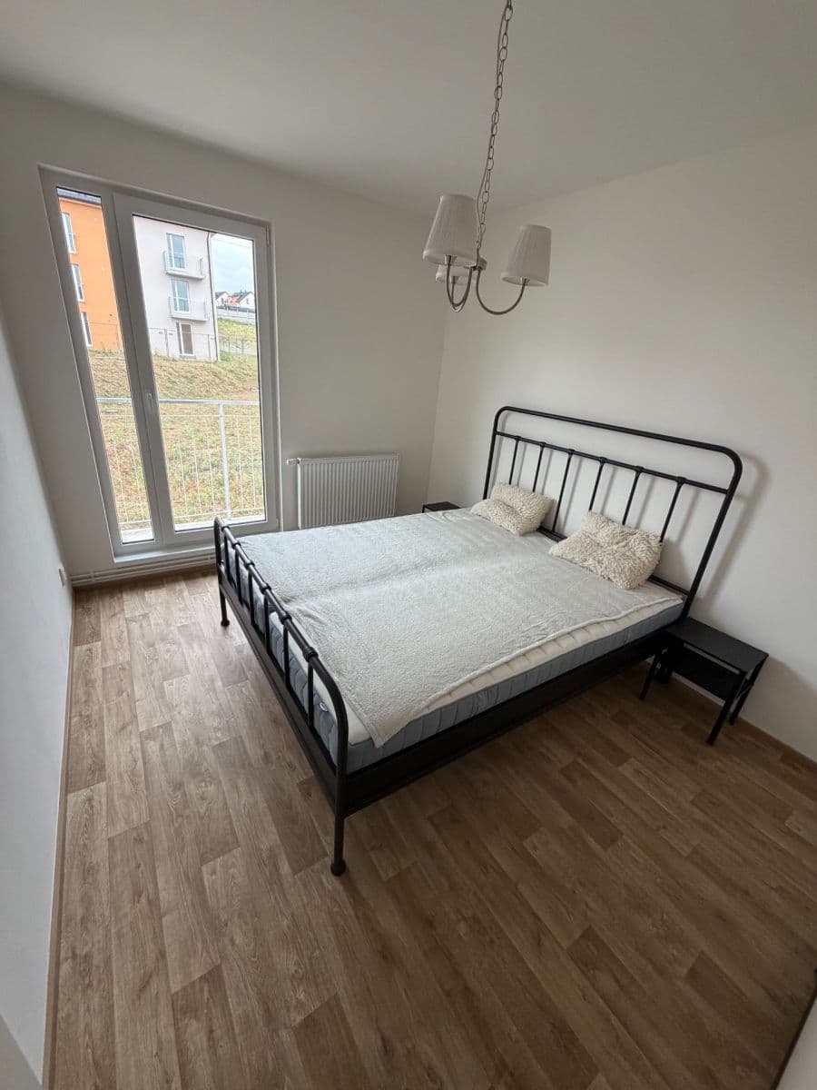 Pronájem bytu 2+kk 39 m², Vestecká, Nehvizdy, Středočeský kraj Pronájem bytu 2+kk 39 m², Vestecká, Nehvizdy, Středočeský kraj