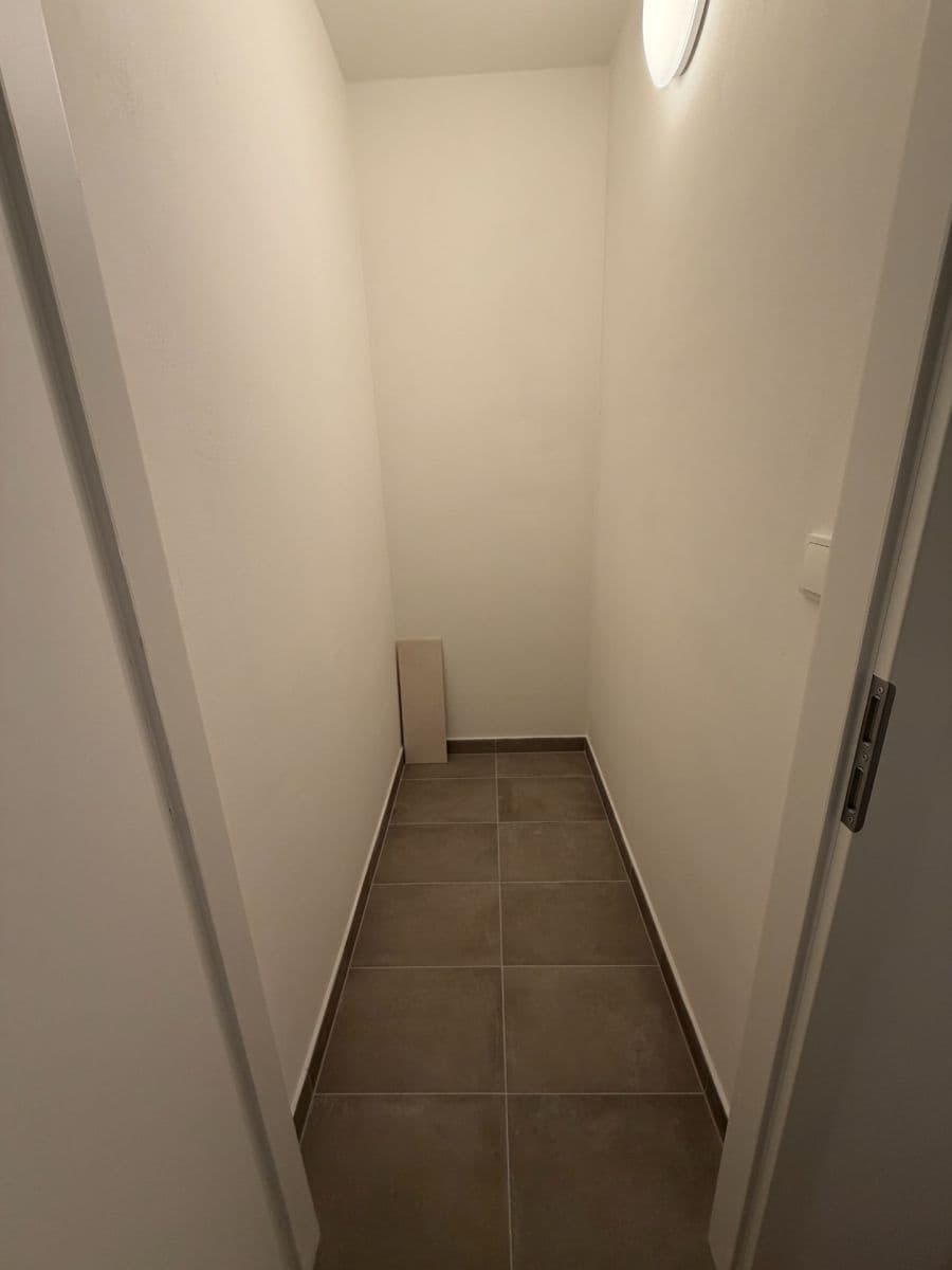 Pronájem bytu 2+kk 39 m², Vestecká, Nehvizdy, Středočeský kraj Pronájem bytu 2+kk 39 m², Vestecká, Nehvizdy, Středočeský kraj