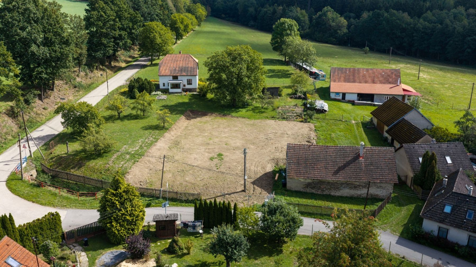 Prodej pozemku 1.052 m², Červený Újezd, Středočeský kraj Prodej pozemku 1.052 m², Červený Újezd, Středočeský kraj