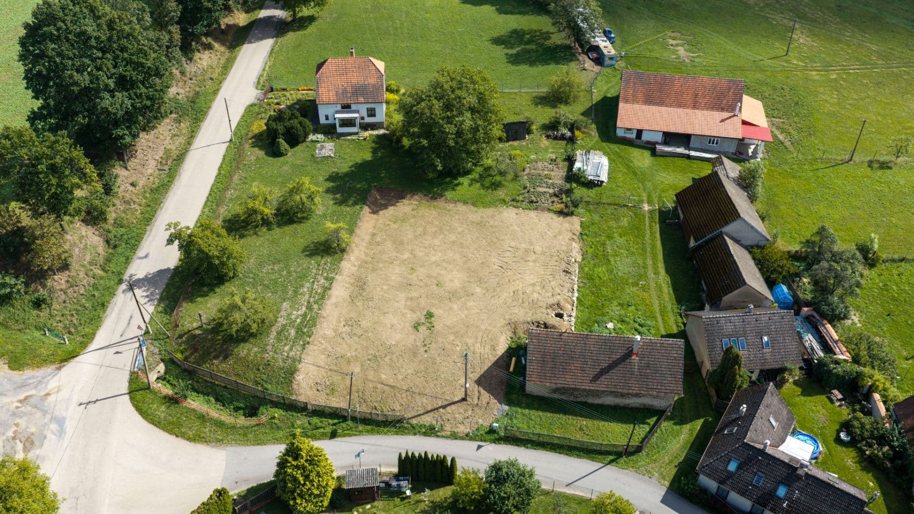Prodej pozemku 1.052 m², Červený Újezd, Středočeský kraj Prodej pozemku 1.052 m², Červený Újezd, Středočeský kraj