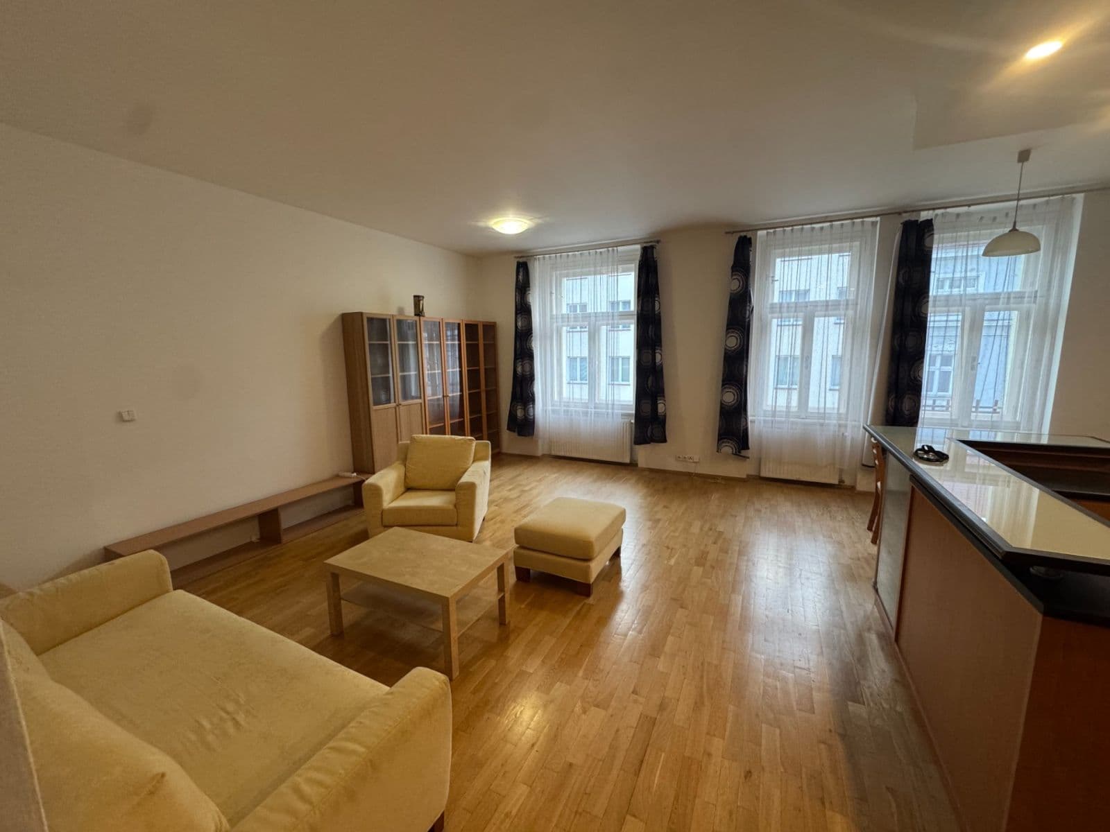 Pronájem bytu 2+kk 50 m², Marie Cibulkové, Praha, Praha Pronájem bytu 2+kk 50 m², Marie Cibulkové, Praha, Praha