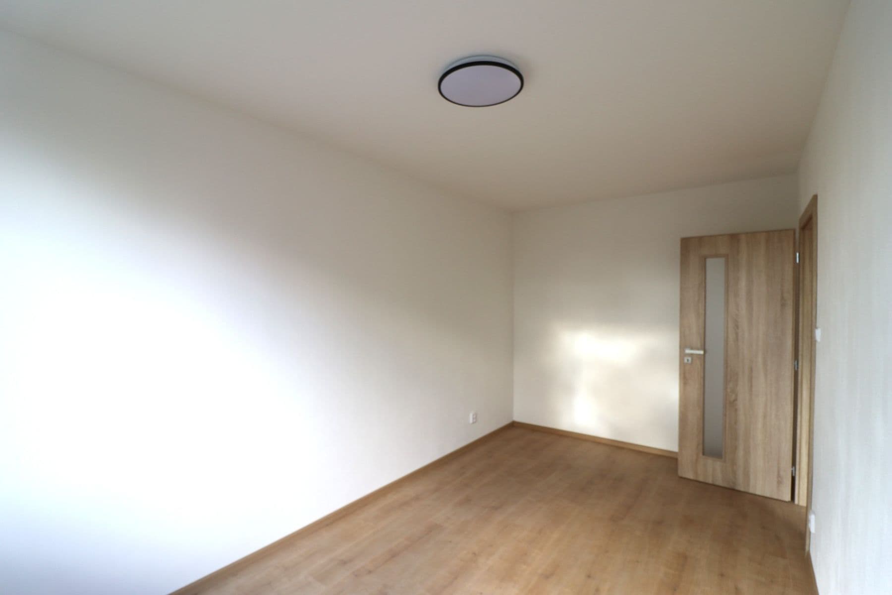 Pronájem bytu 2+kk 41 m², Pirinská, Praha, Praha Pronájem bytu 2+kk 41 m², Pirinská, Praha, Praha