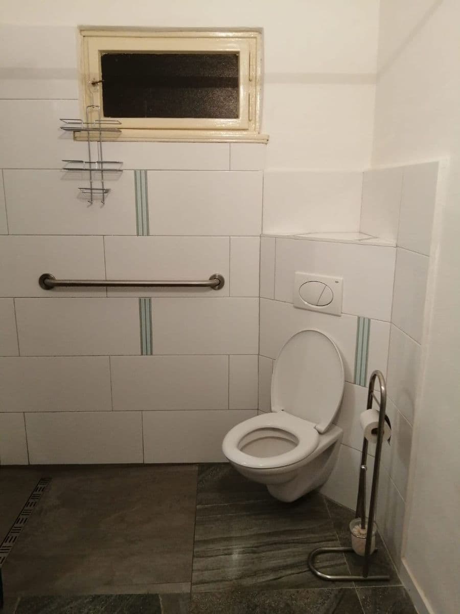 Pronájem bytu 2+kk 42 m², Lumiérů, Praha, Praha Pronájem bytu 2+kk 42 m², Lumiérů, Praha, Praha