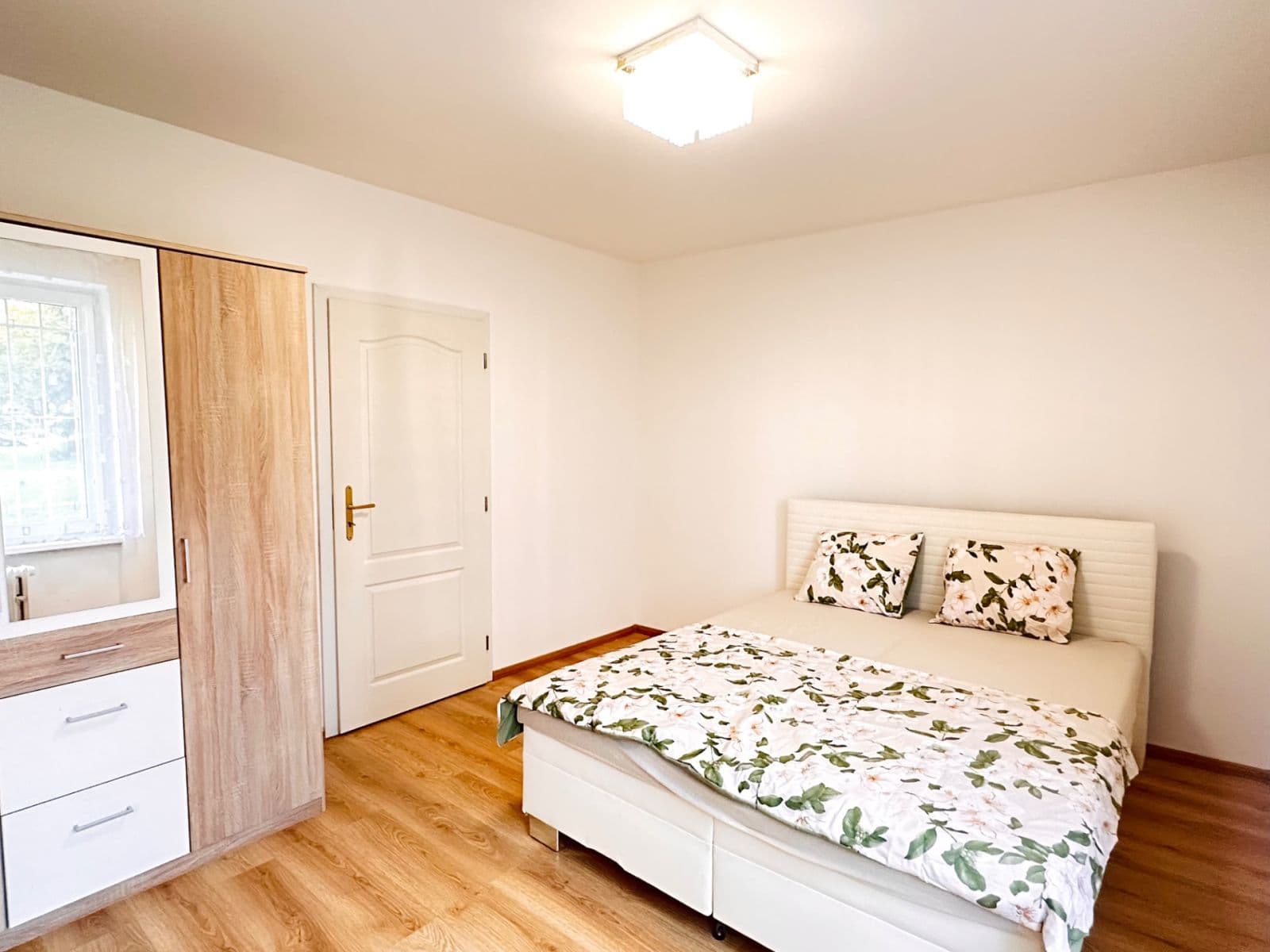 Prodej bytu 2+1 53 m², Osiková, Praha, Praha Prodej bytu 2+1 53 m², Osiková, Praha, Praha