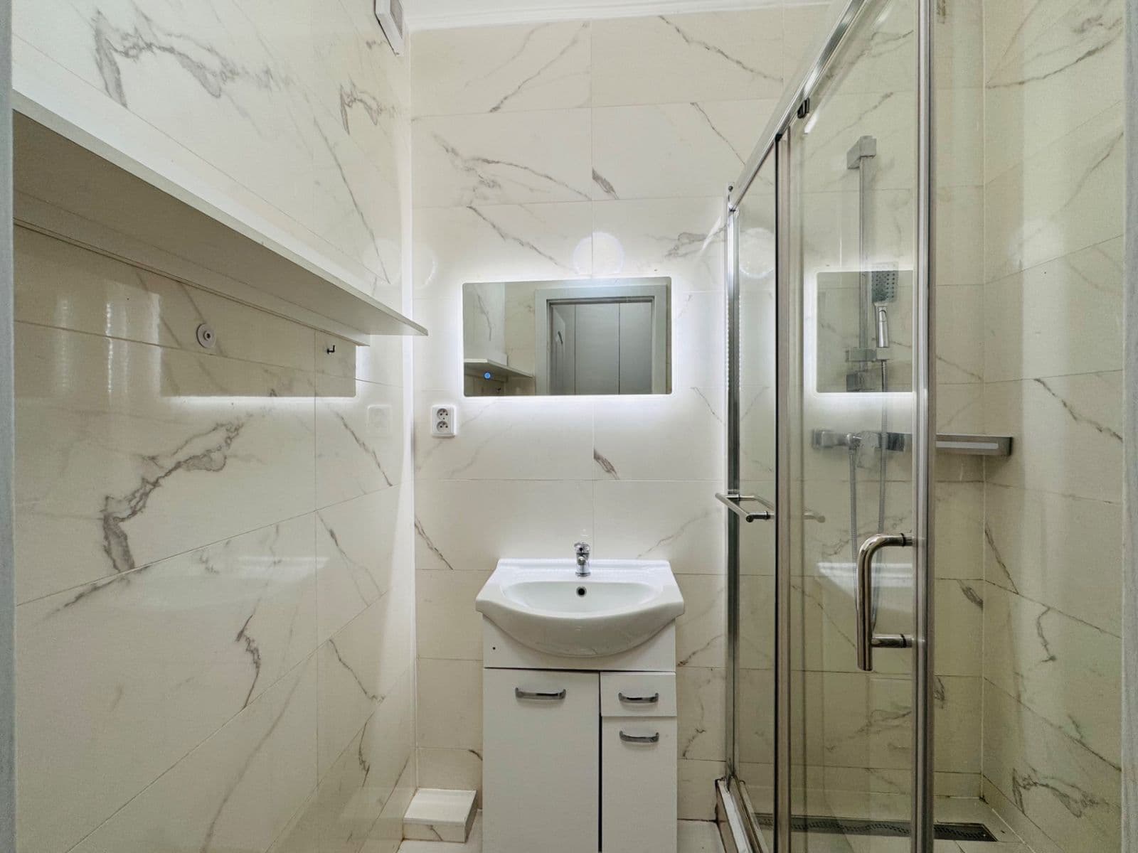 Prodej bytu 2+1 53 m², Osiková, Praha, Praha Prodej bytu 2+1 53 m², Osiková, Praha, Praha