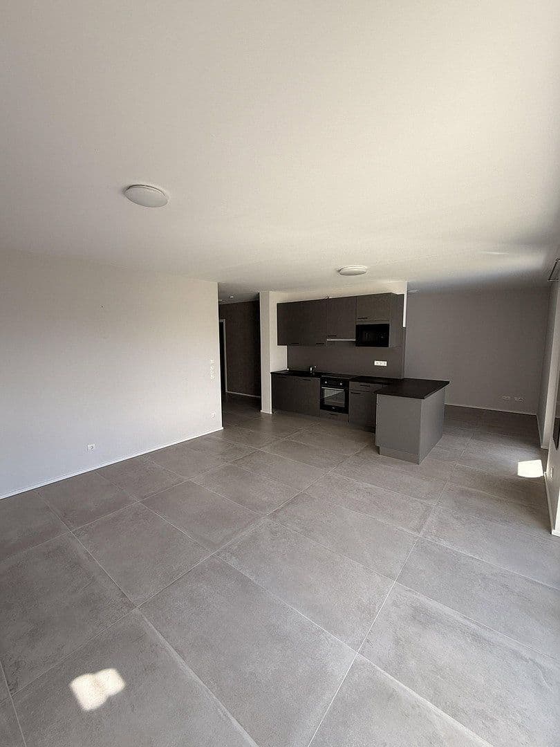 Pronájem bytu 1+1 65 m², Hümmerich, Porýní-Falc Pronájem bytu 1+1 65 m², Hümmerich, Porýní-Falc