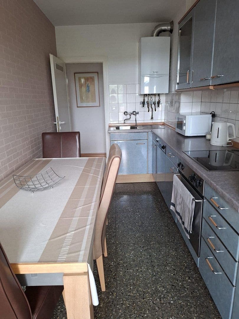 Pronájem bytu 3+1 78 m², Steinstraße 193, KRefeld, Severní Porýní-Vestfálsko Pronájem bytu 3+1 78 m², Steinstraße 193, KRefeld, Severní Porýní-Vestfálsko