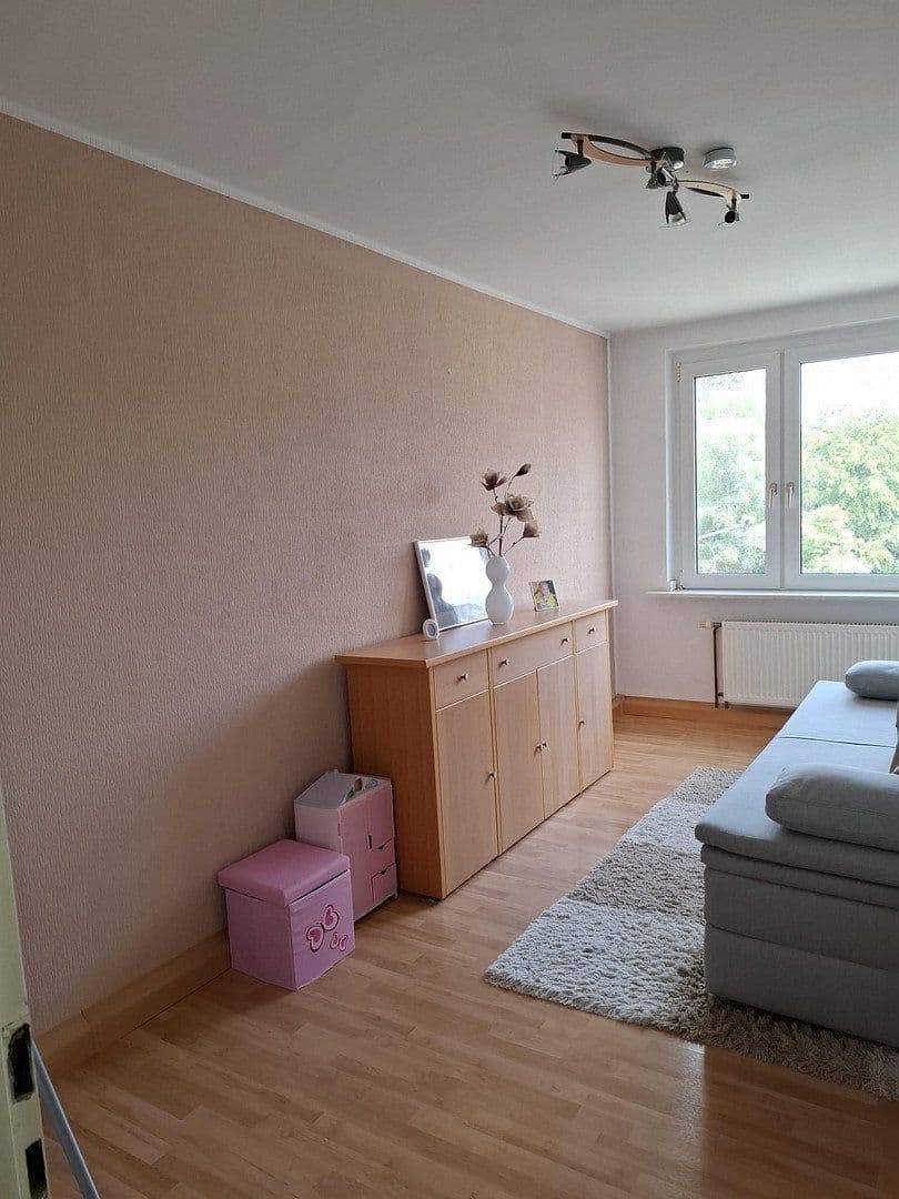 Pronájem bytu 3+1 78 m², Steinstraße 193, KRefeld, Severní Porýní-Vestfálsko Pronájem bytu 3+1 78 m², Steinstraße 193, KRefeld, Severní Porýní-Vestfálsko