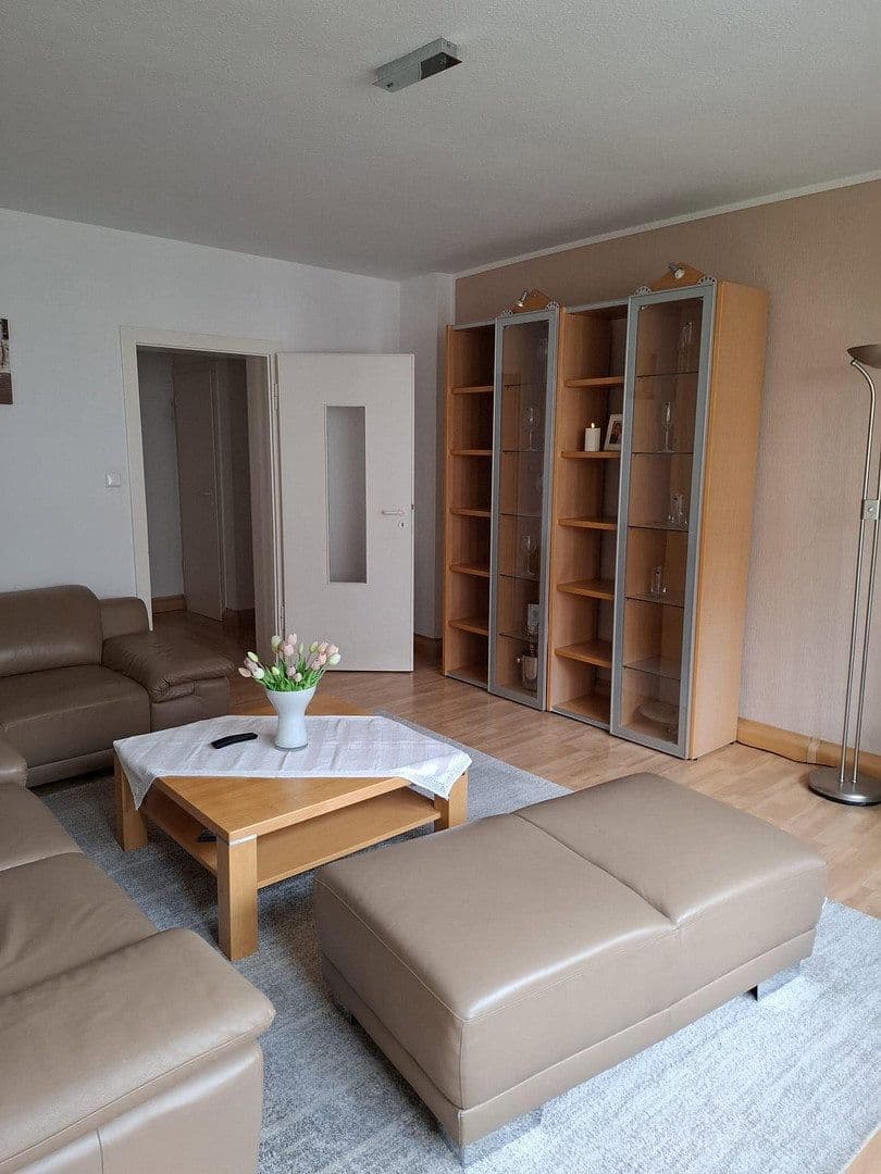 Pronájem bytu 3+1 78 m², Steinstraße 193, KRefeld, Severní Porýní-Vestfálsko Pronájem bytu 3+1 78 m², Steinstraße 193, KRefeld, Severní Porýní-Vestfálsko