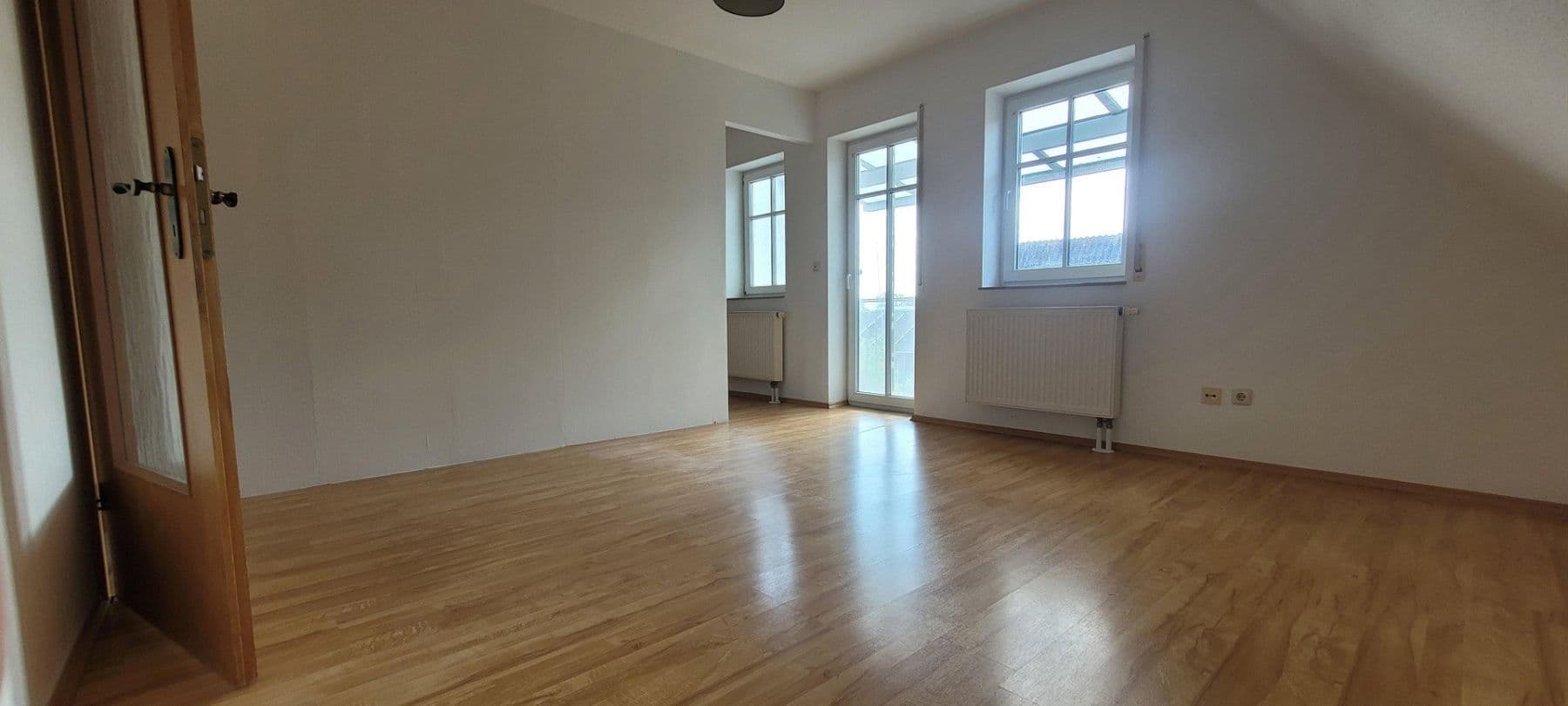 Pronájem bytu 2+1 74 m², Ipsheim, Bavorsko Pronájem bytu 2+1 74 m², Ipsheim, Bavorsko