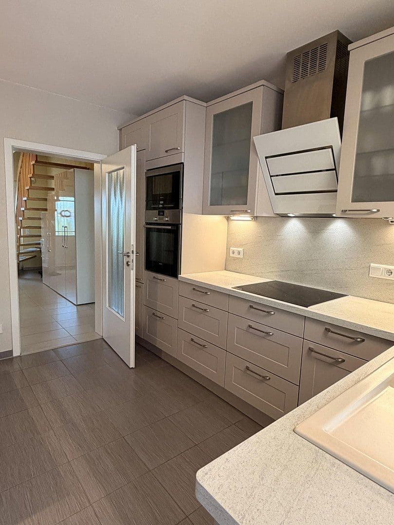 Prodej domu 176 m², pozemek 720 m², Oranienburg, Braniborsko Prodej domu 176 m², pozemek 720 m², Oranienburg, Braniborsko