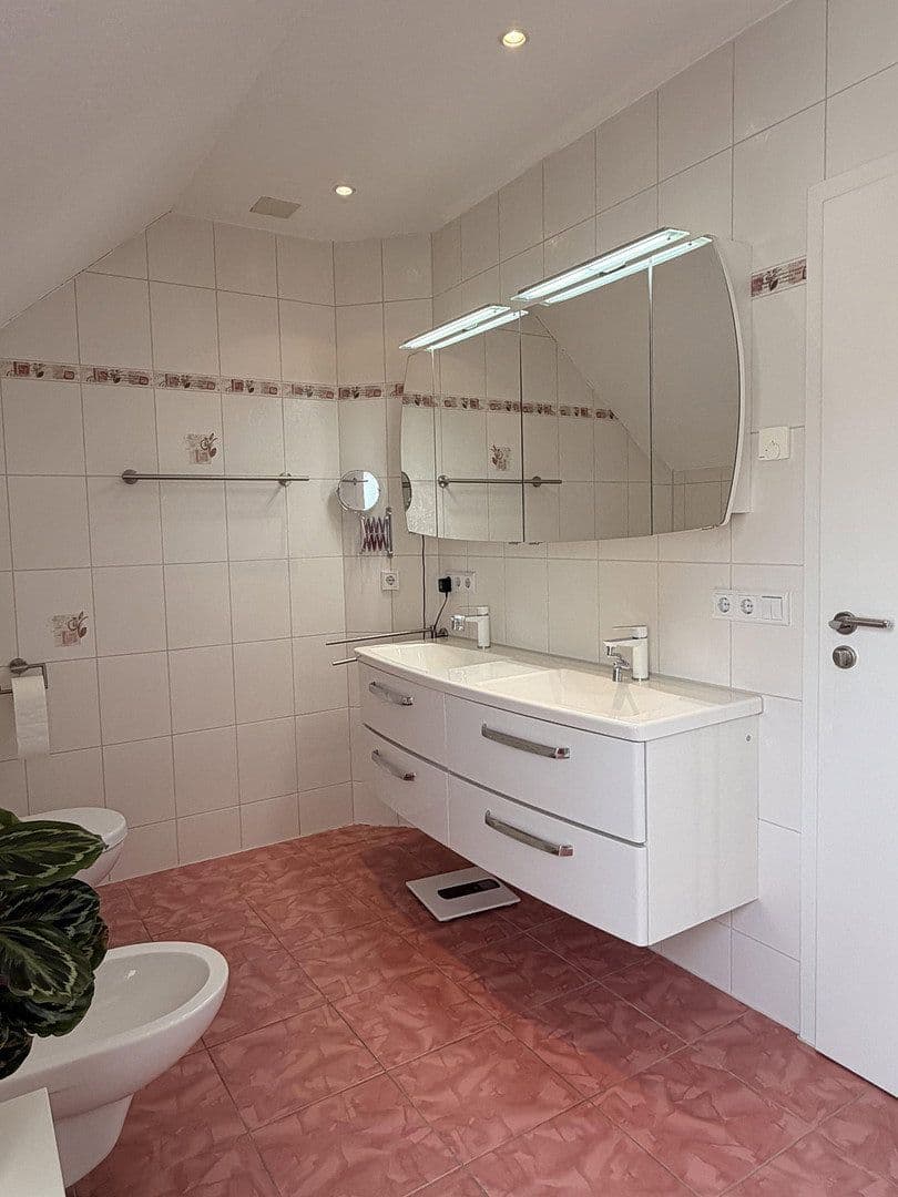 Prodej domu 176 m², pozemek 720 m², Oranienburg, Braniborsko Prodej domu 176 m², pozemek 720 m², Oranienburg, Braniborsko