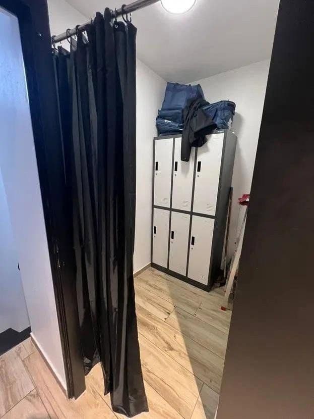 Prodej nebytového prostoru 140 m², Von der Mark Straße 23-25, Duisburg, Severní Porýní-Vestfálsko Prodej nebytového prostoru 140 m², Von der Mark Straße 23-25, Duisburg, Severní Porýní-Vestfálsko