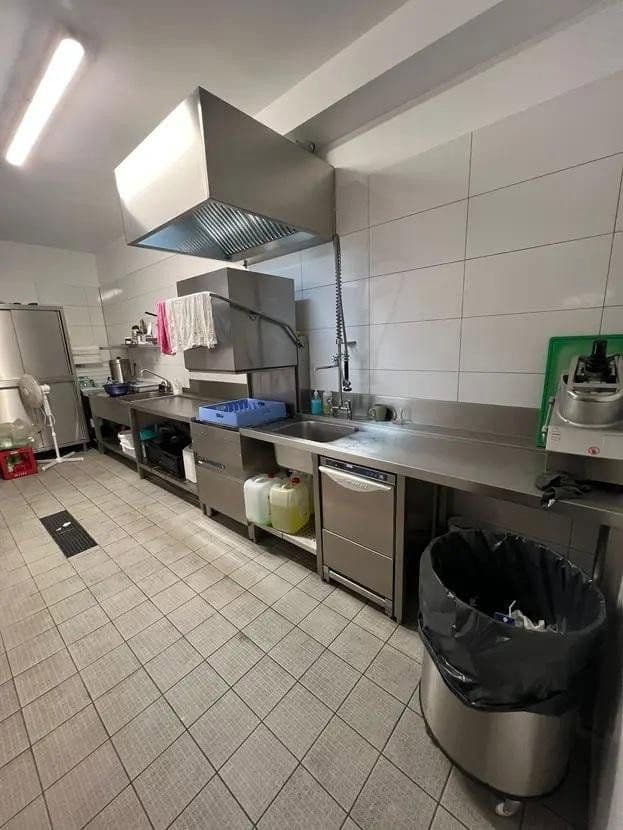 Prodej nebytového prostoru 140 m², Von der Mark Straße 23-25, Duisburg, Severní Porýní-Vestfálsko Prodej nebytového prostoru 140 m², Von der Mark Straße 23-25, Duisburg, Severní Porýní-Vestfálsko