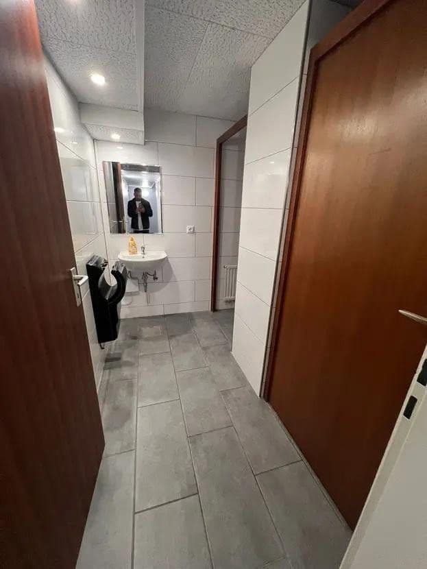 Prodej nebytového prostoru 140 m², Von der Mark Straße 23-25, Duisburg, Severní Porýní-Vestfálsko Prodej nebytového prostoru 140 m², Von der Mark Straße 23-25, Duisburg, Severní Porýní-Vestfálsko