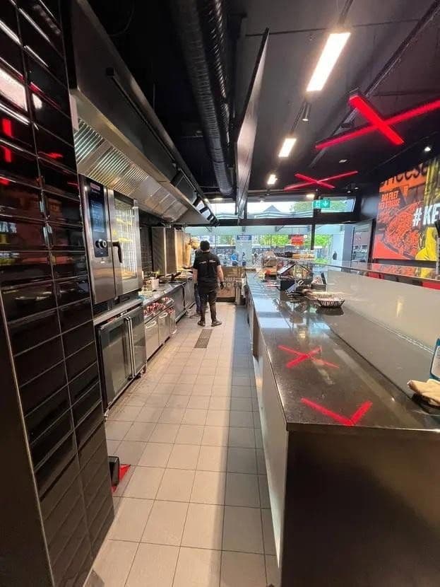 Prodej nebytového prostoru 140 m², Von der Mark Straße 23-25, Duisburg, Severní Porýní-Vestfálsko Prodej nebytového prostoru 140 m², Von der Mark Straße 23-25, Duisburg, Severní Porýní-Vestfálsko