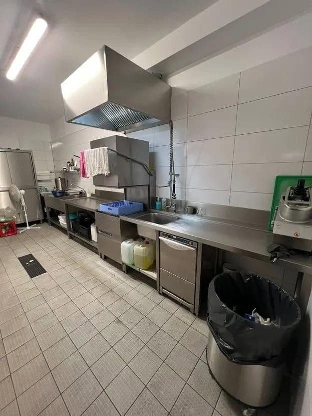 Prodej nebytového prostoru 140 m², Von der Mark Straße 23-25, Duisburg, Severní Porýní-Vestfálsko Prodej nebytového prostoru 140 m², Von der Mark Straße 23-25, Duisburg, Severní Porýní-Vestfálsko
