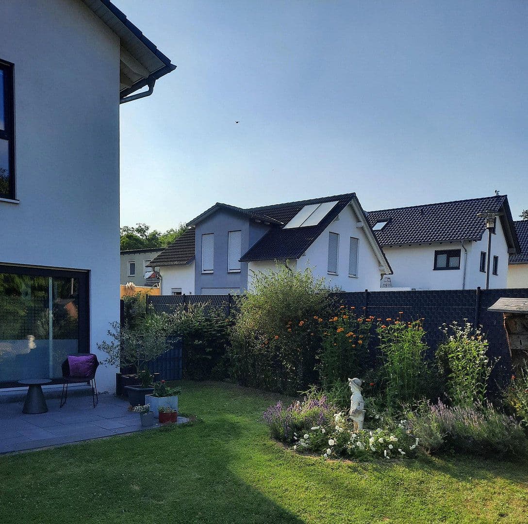 Prodej domu 110 m², pozemek 411 m², Hanau, Hessen Prodej domu 110 m², pozemek 411 m², Hanau, Hessen