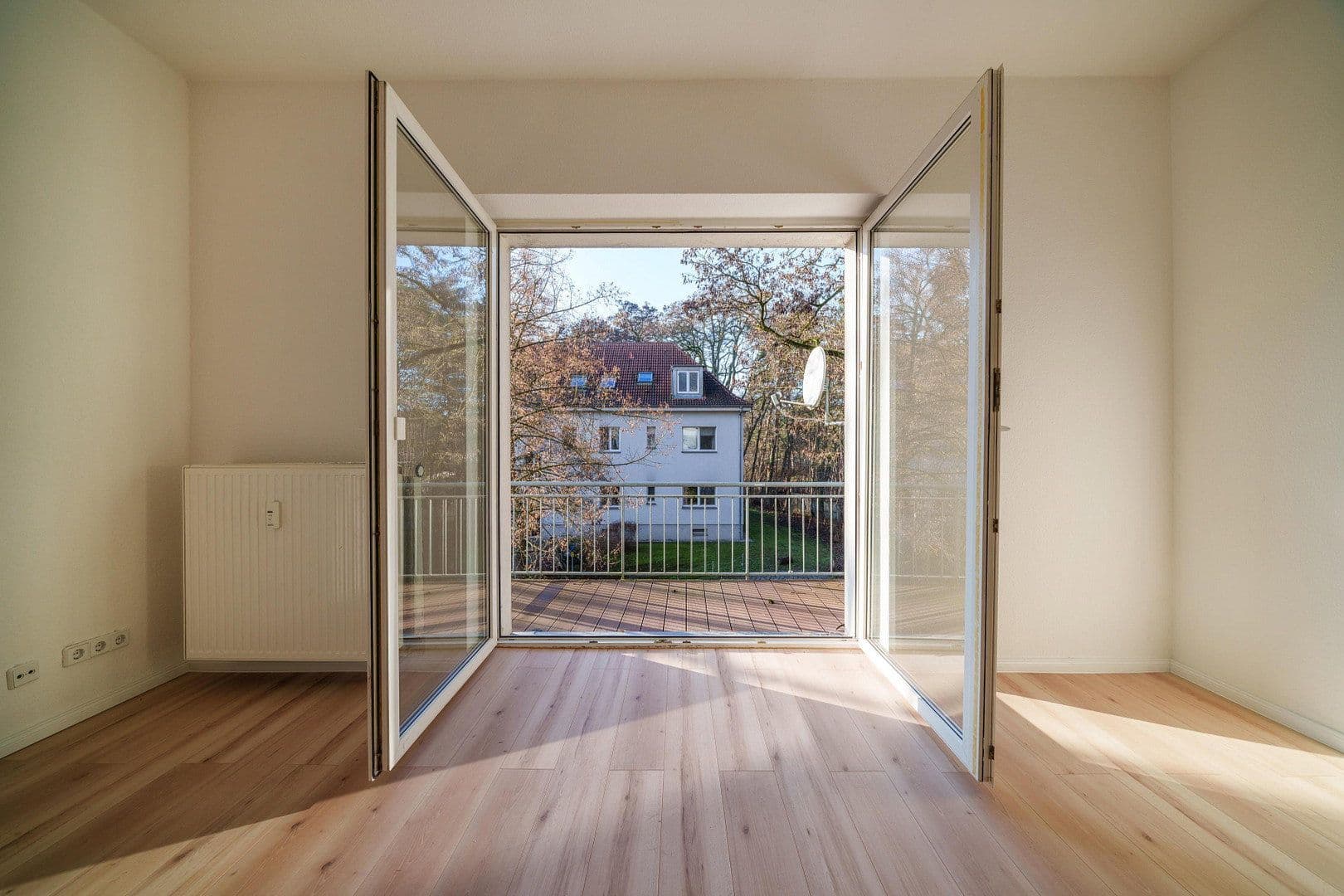 Pronájem bytu 3+1 96 m², Brandenburgische Str., Zossen, Braniborsko Pronájem bytu 3+1 96 m², Brandenburgische Str., Zossen, Braniborsko