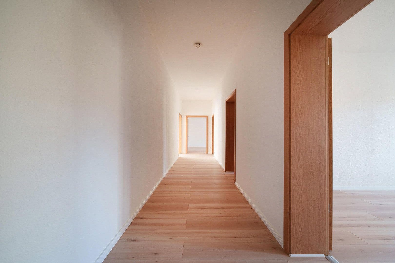 Pronájem bytu 3+1 96 m², Brandenburgische Str., Zossen, Braniborsko Pronájem bytu 3+1 96 m², Brandenburgische Str., Zossen, Braniborsko