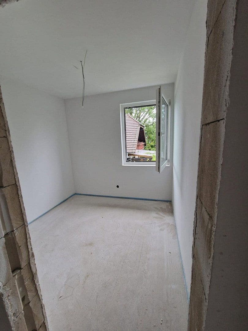 Pronájem domu 156 m², pozemek 250 m², Peterstr. 34, Niederkassel, Severní Porýní-Vestfálsko Pronájem domu 156 m², pozemek 250 m², Peterstr. 34, Niederkassel, Severní Porýní-Vestfálsko
