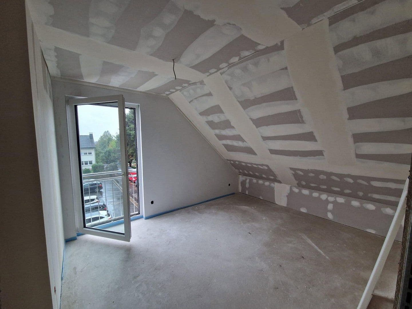 Pronájem domu 156 m², pozemek 250 m², Peterstr. 34, Niederkassel, Severní Porýní-Vestfálsko Pronájem domu 156 m², pozemek 250 m², Peterstr. 34, Niederkassel, Severní Porýní-Vestfálsko