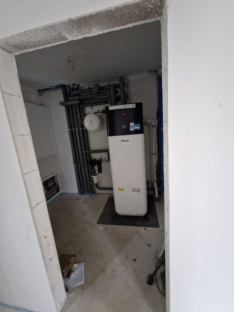 Pronájem domu 156 m², pozemek 250 m², Peterstr. 34, Niederkassel, Severní Porýní-Vestfálsko Pronájem domu 156 m², pozemek 250 m², Peterstr. 34, Niederkassel, Severní Porýní-Vestfálsko