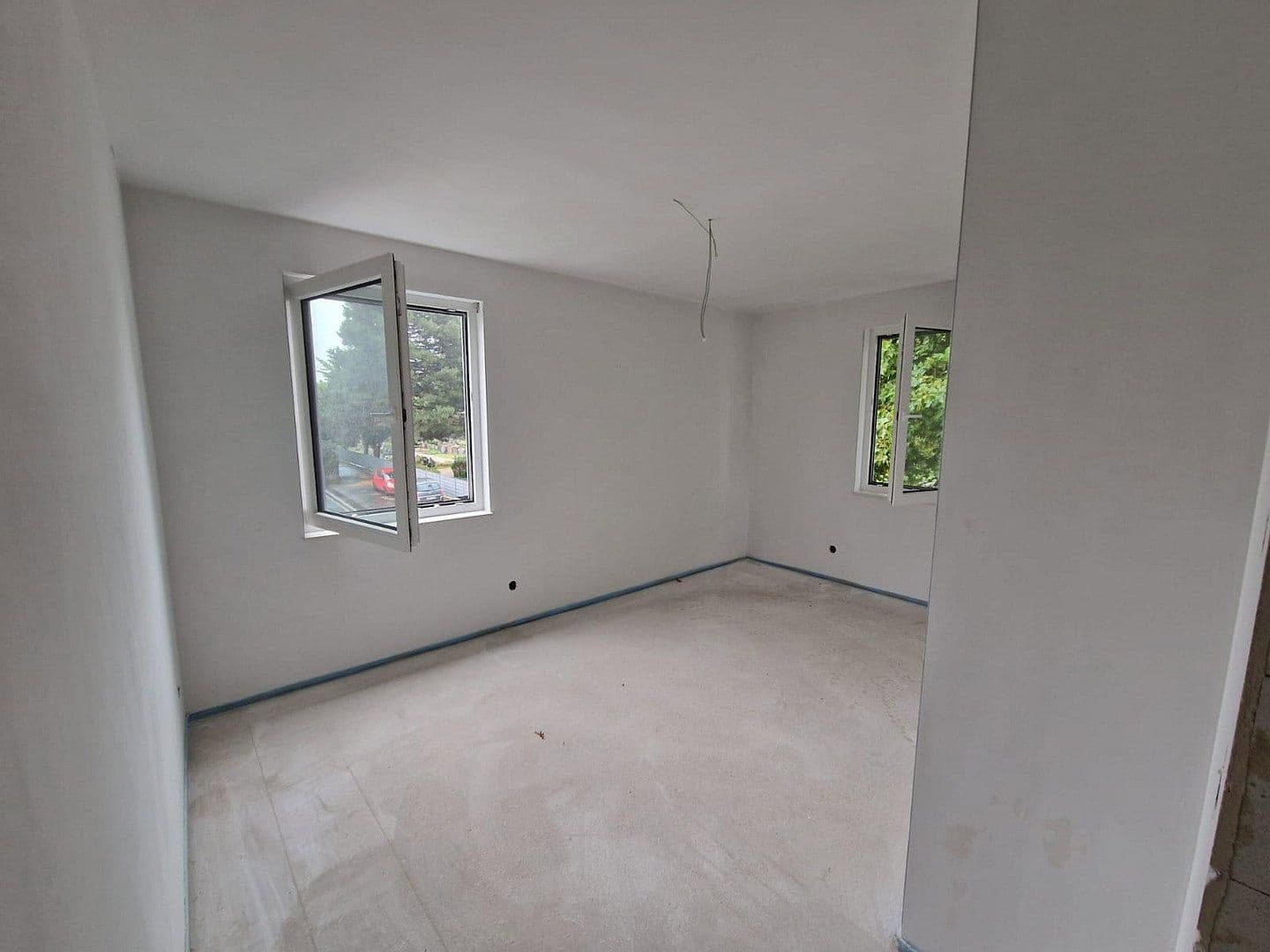 Pronájem domu 156 m², pozemek 250 m², Peterstr. 34, Niederkassel, Severní Porýní-Vestfálsko Pronájem domu 156 m², pozemek 250 m², Peterstr. 34, Niederkassel, Severní Porýní-Vestfálsko