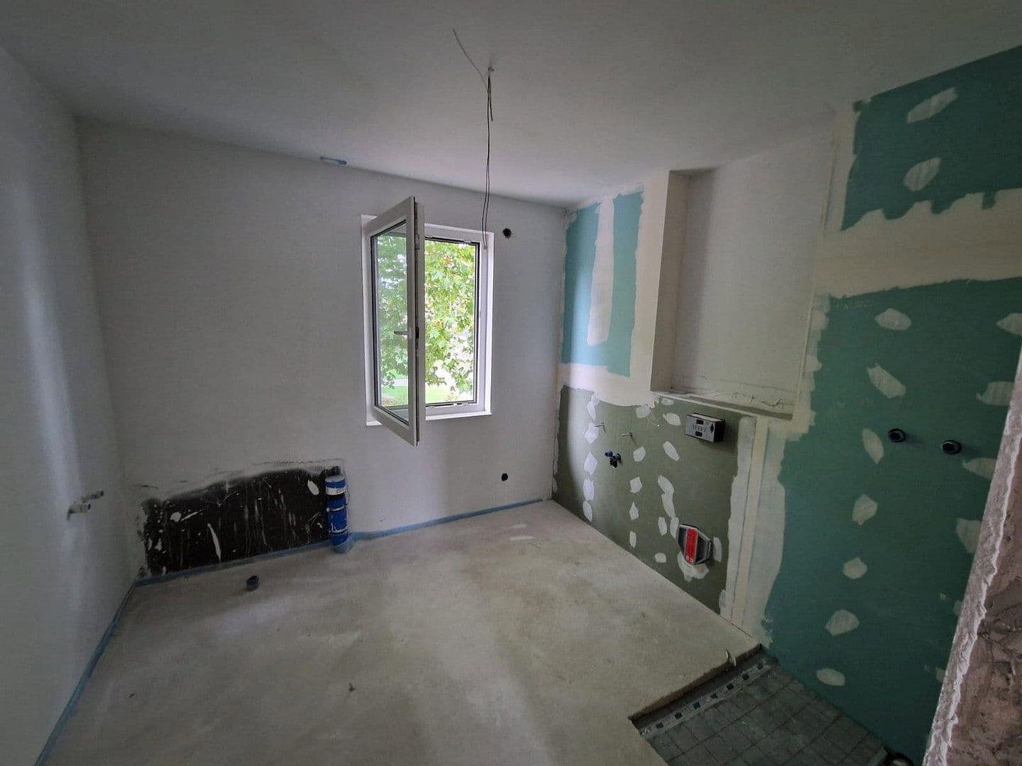 Pronájem domu 156 m², pozemek 250 m², Peterstr. 34, Niederkassel, Severní Porýní-Vestfálsko Pronájem domu 156 m², pozemek 250 m², Peterstr. 34, Niederkassel, Severní Porýní-Vestfálsko