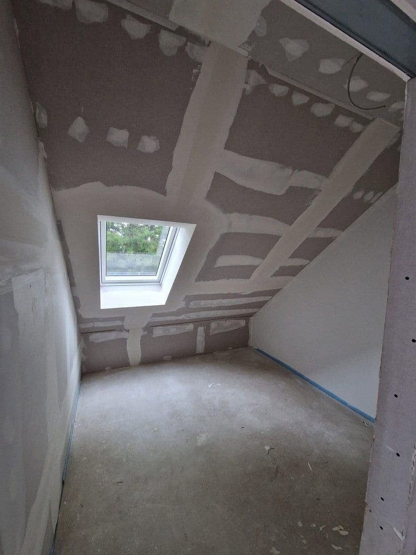 Pronájem domu 156 m², pozemek 250 m², Peterstr. 34, Niederkassel, Severní Porýní-Vestfálsko Pronájem domu 156 m², pozemek 250 m², Peterstr. 34, Niederkassel, Severní Porýní-Vestfálsko