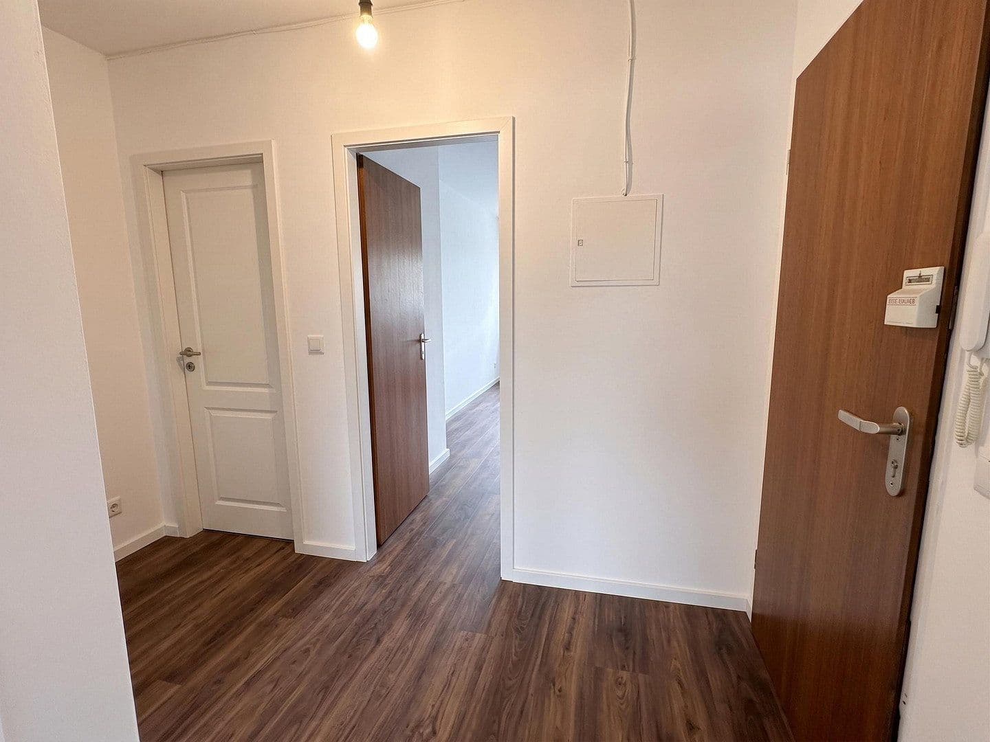 Pronájem bytu 4+1 100 m², Volksgartenstraße 196, Mönchengladbach, Severní Porýní-Vestfálsko Pronájem bytu 4+1 100 m², Volksgartenstraße 196, Mönchengladbach, Severní Porýní-Vestfálsko