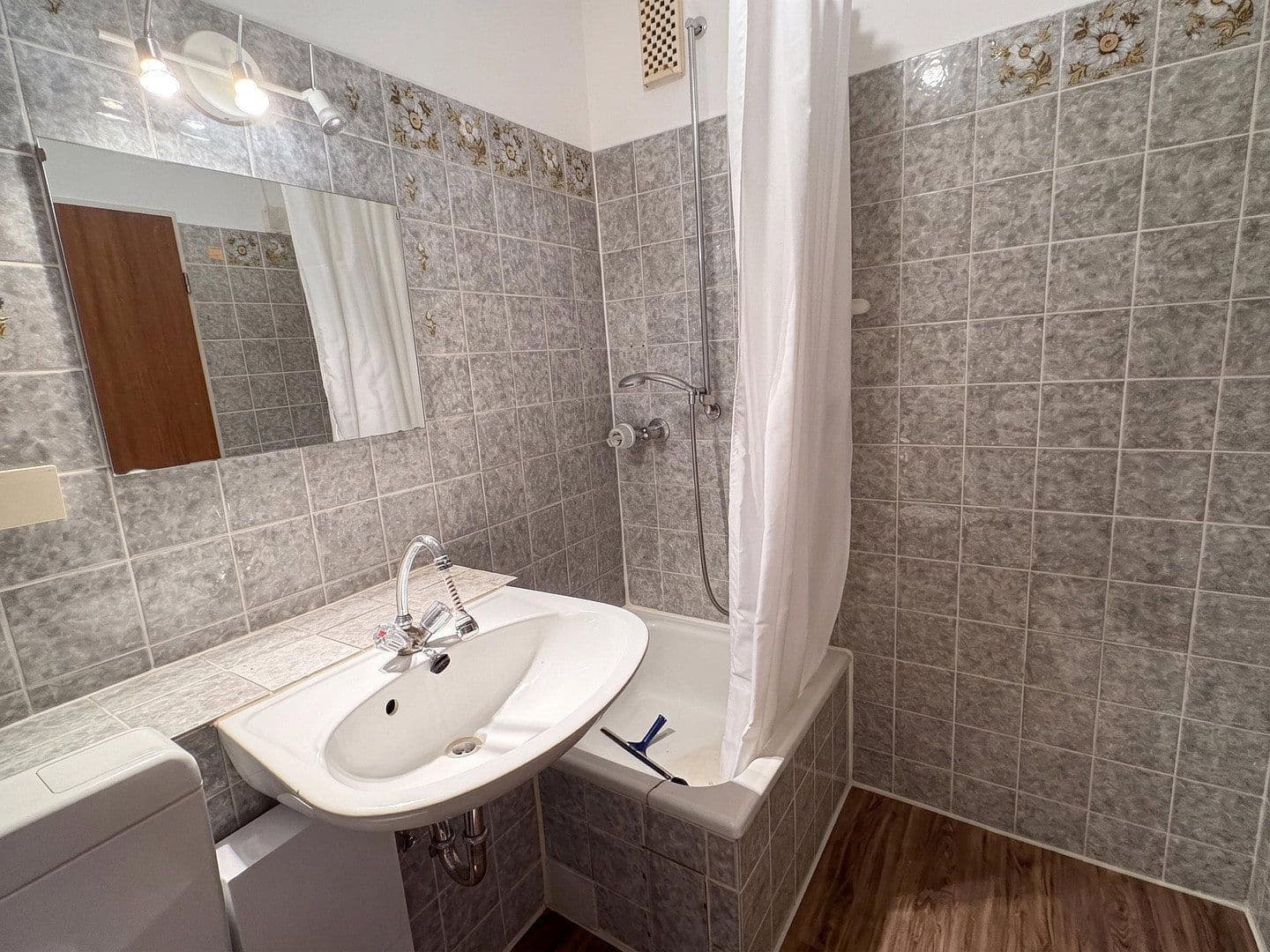 Pronájem bytu 4+1 100 m², Volksgartenstraße 196, Mönchengladbach, Severní Porýní-Vestfálsko Pronájem bytu 4+1 100 m², Volksgartenstraße 196, Mönchengladbach, Severní Porýní-Vestfálsko