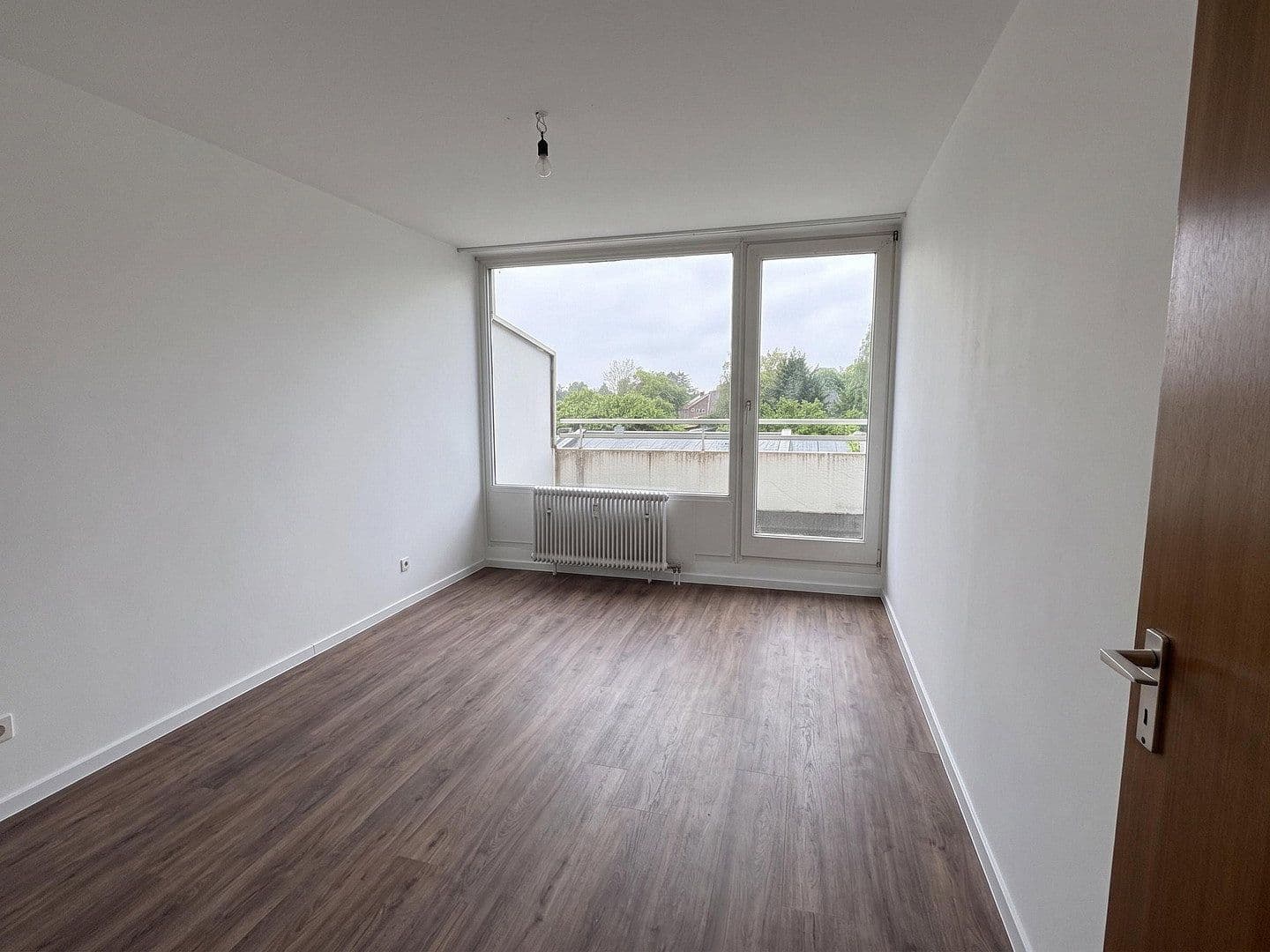 Pronájem bytu 4+1 100 m², Volksgartenstraße 196, Mönchengladbach, Severní Porýní-Vestfálsko Pronájem bytu 4+1 100 m², Volksgartenstraße 196, Mönchengladbach, Severní Porýní-Vestfálsko