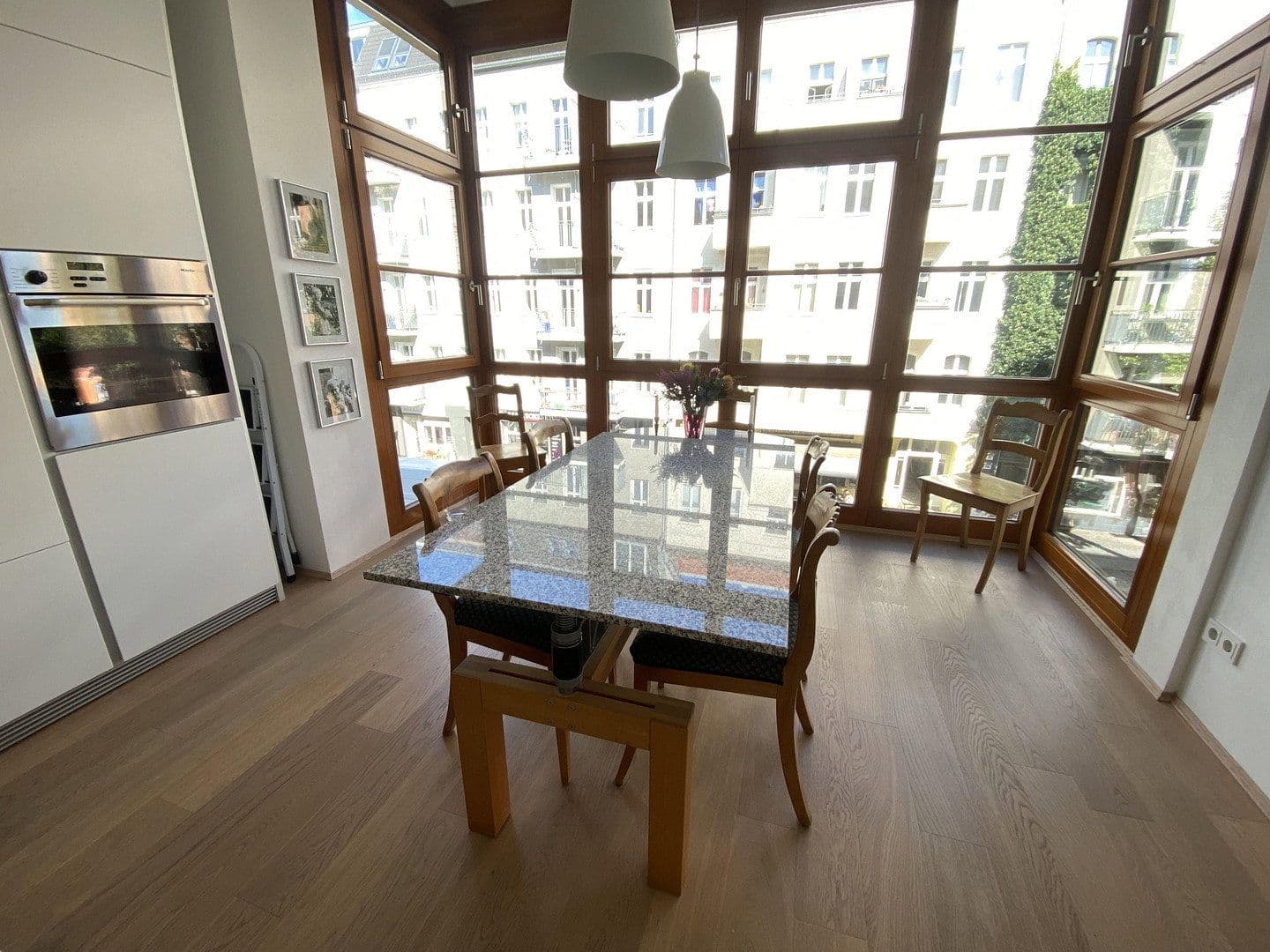 Prodej bytu 4+kk 157 m², Berlin, Berlín Prodej bytu 4+kk 157 m², Berlin, Berlín