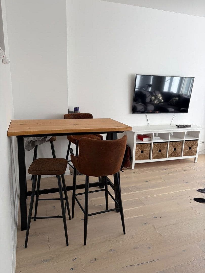 Pronájem bytu 2+1 46 m², Franzstraße 5, Cáchy, Severní Porýní-Vestfálsko Pronájem bytu 2+1 46 m², Franzstraße 5, Cáchy, Severní Porýní-Vestfálsko
