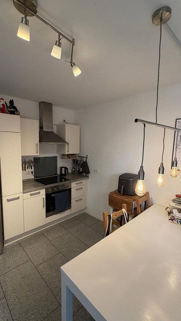 Pronájem bytu 3+1 78 m², Viktoriaalle 48, Cáchy, Severní Porýní-Vestfálsko Pronájem bytu 3+1 78 m², Viktoriaalle 48, Cáchy, Severní Porýní-Vestfálsko