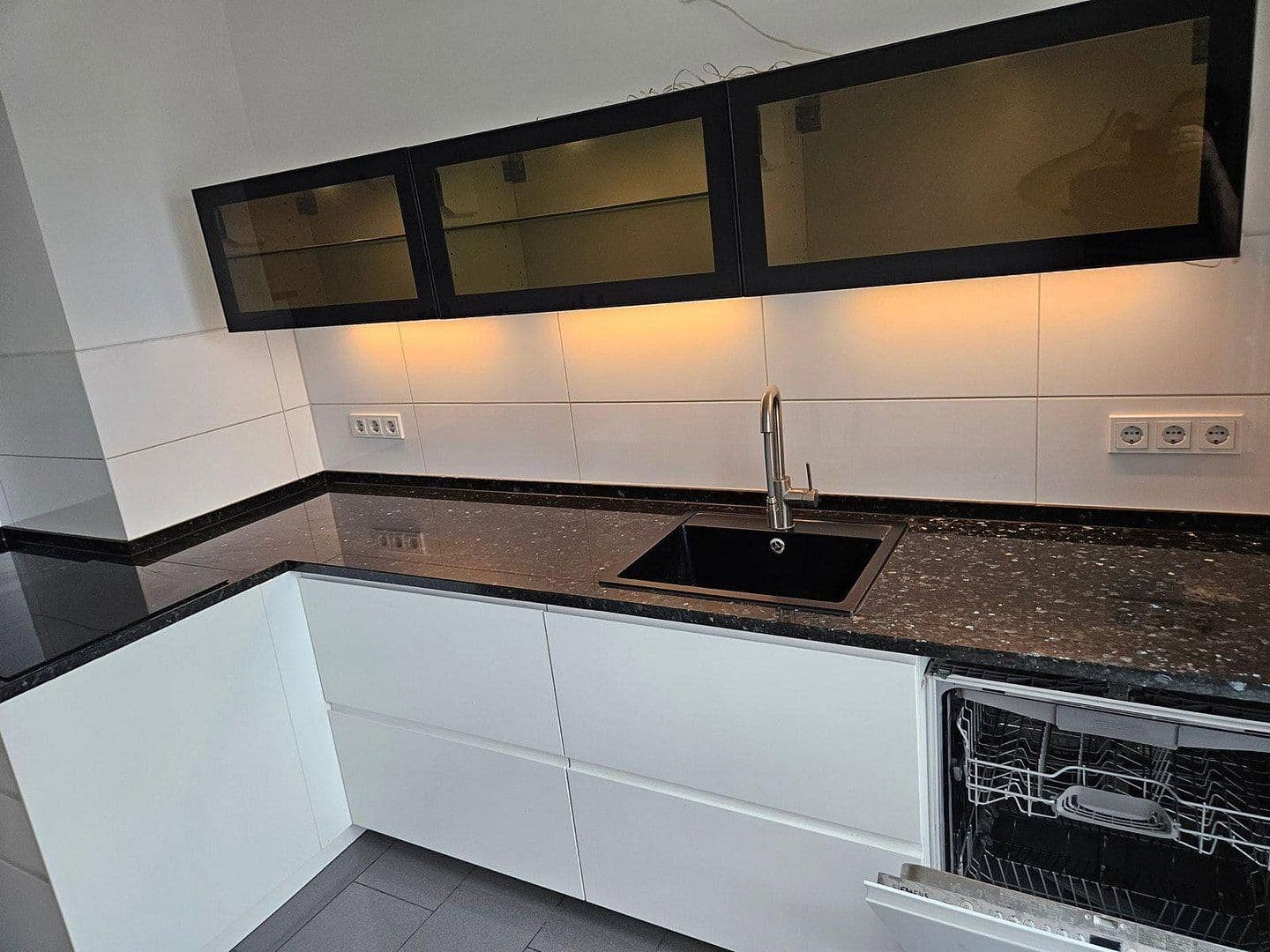 Prodej bytu 6+1 139 m², Dormagen, Severní Porýní-Vestfálsko Prodej bytu 6+1 139 m², Dormagen, Severní Porýní-Vestfálsko