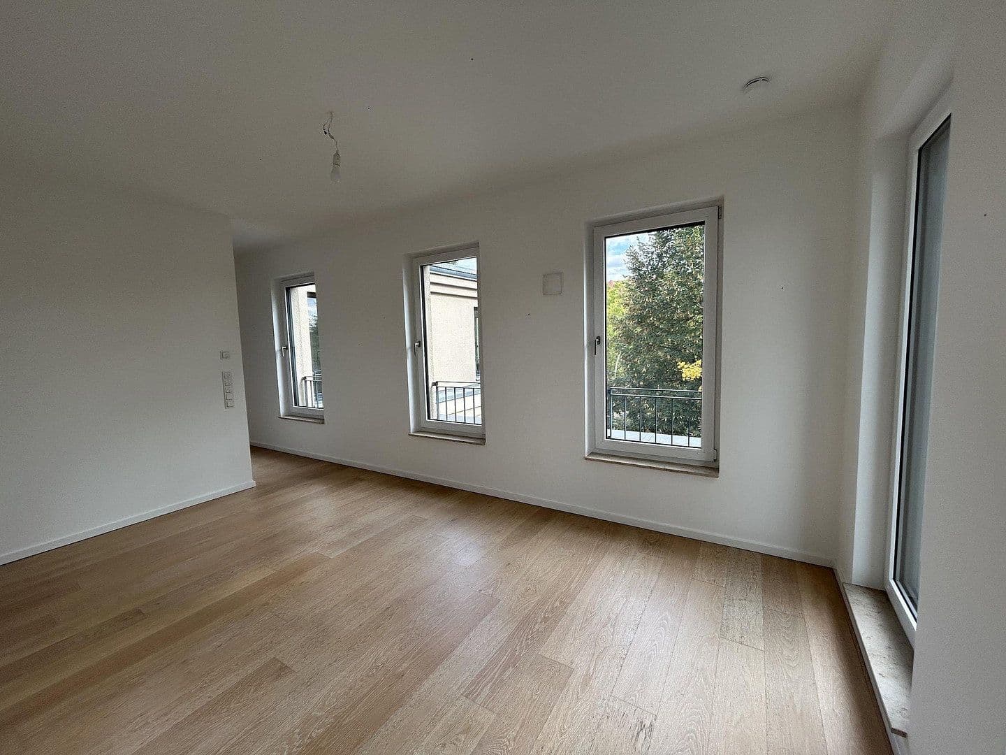 Pronájem bytu 3+1 143 m², Hegelallee 25, Potsdam, Braniborsko Pronájem bytu 3+1 143 m², Hegelallee 25, Potsdam, Braniborsko