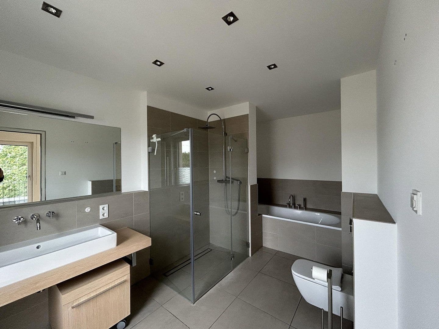 Pronájem bytu 3+1 143 m², Hegelallee 25, Potsdam, Braniborsko Pronájem bytu 3+1 143 m², Hegelallee 25, Potsdam, Braniborsko